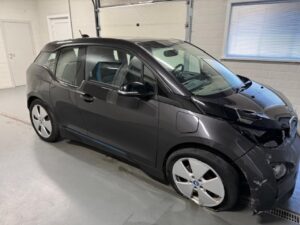 i3