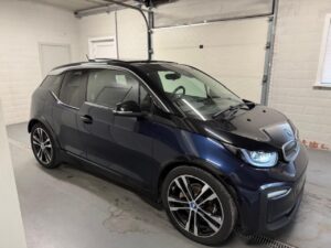 i3
